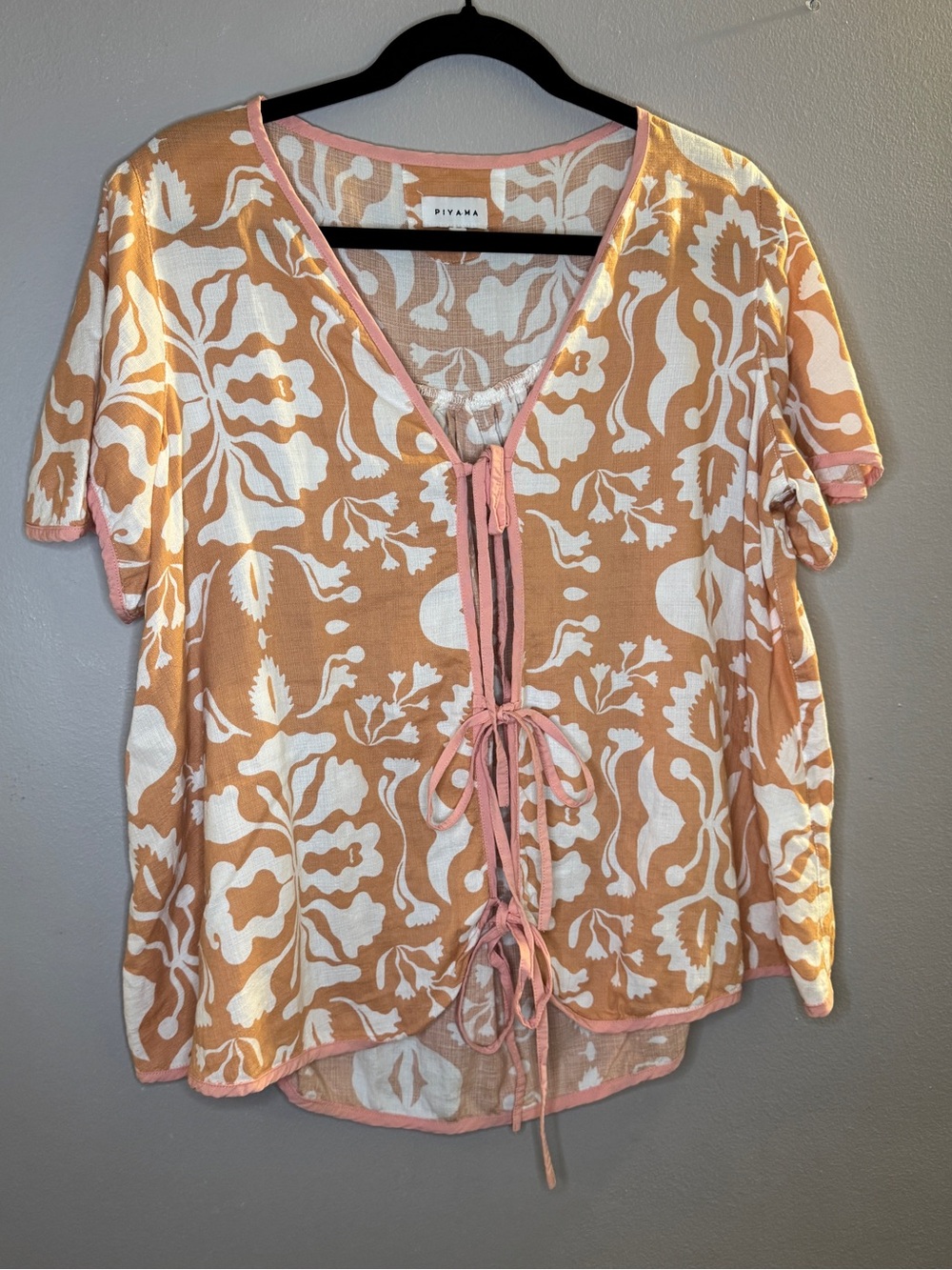 Piyama Peach and White Floral Tie-Front Women's Pajama Top Sz XS
